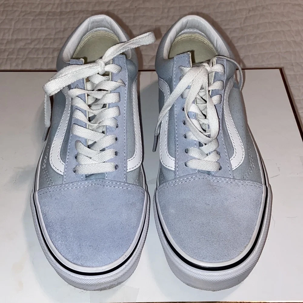 Vans - Picture 2 of 3